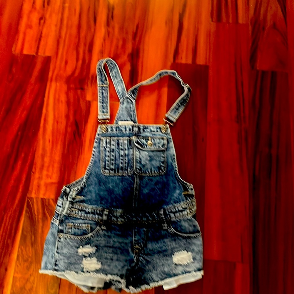 Short overall
